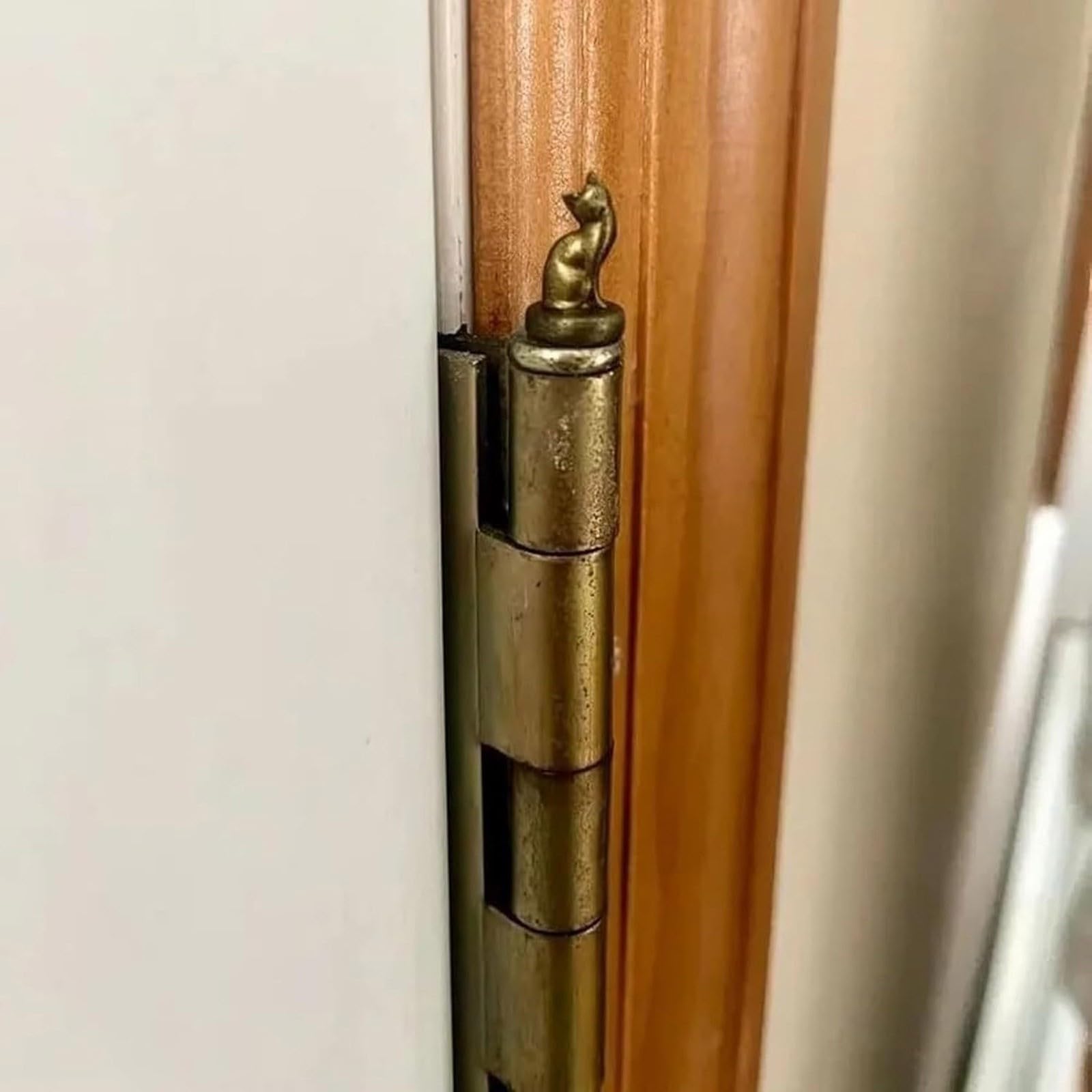 ヒンジヘッド装飾トッパー、磁気キャットドアヒンジトッパー、ホームデコレーション用の愛らしい子猫の置物、かわいい猫のガーゴイルドアヒンジオーナメント。