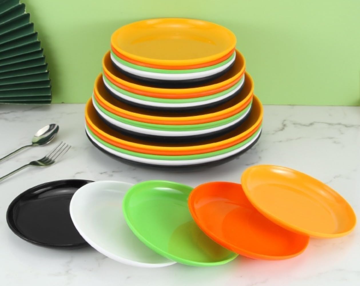 5点セットのプレート（白+黄+オレンジ+緑+黒）、割れない食器、食品グレードのPPポリプロピレン製、耐熱性と耐寒性、電子レンジと食器洗い機対応 (10インチ) [並行輸入品]