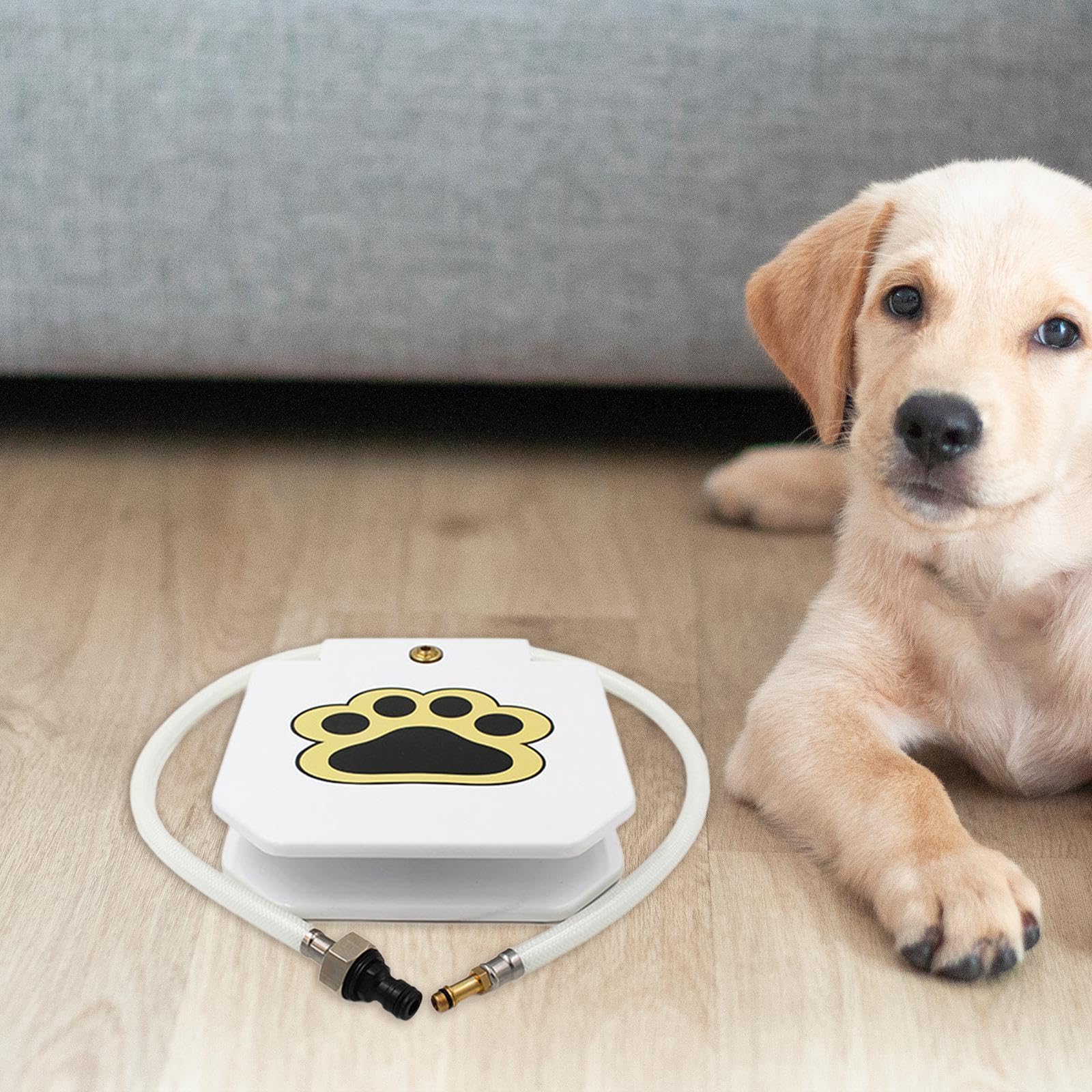 犬用屋外ウォーターファウンテン ペットディスペンサー ステップオン式ペット給水器 お風呂遊び用スプリンクラー イージーパウアクティベート 大型犬用