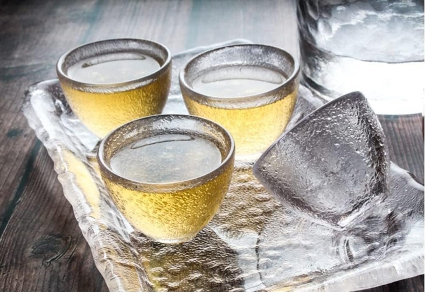 ガラス徳利セット 清酒冷酒器保温保冷家用酒具 结婚式父の日パーティー用品 冷酒耐熱ガラス盃瓶チャン..