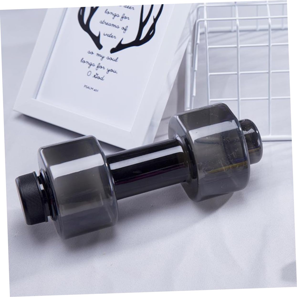 ダンベル型プラスチック水筒 軽量耐衝撃スポーツボトル 筋トレ用ウォーターボトル 自宅 旅行用 健康 素材使用 再利用可能