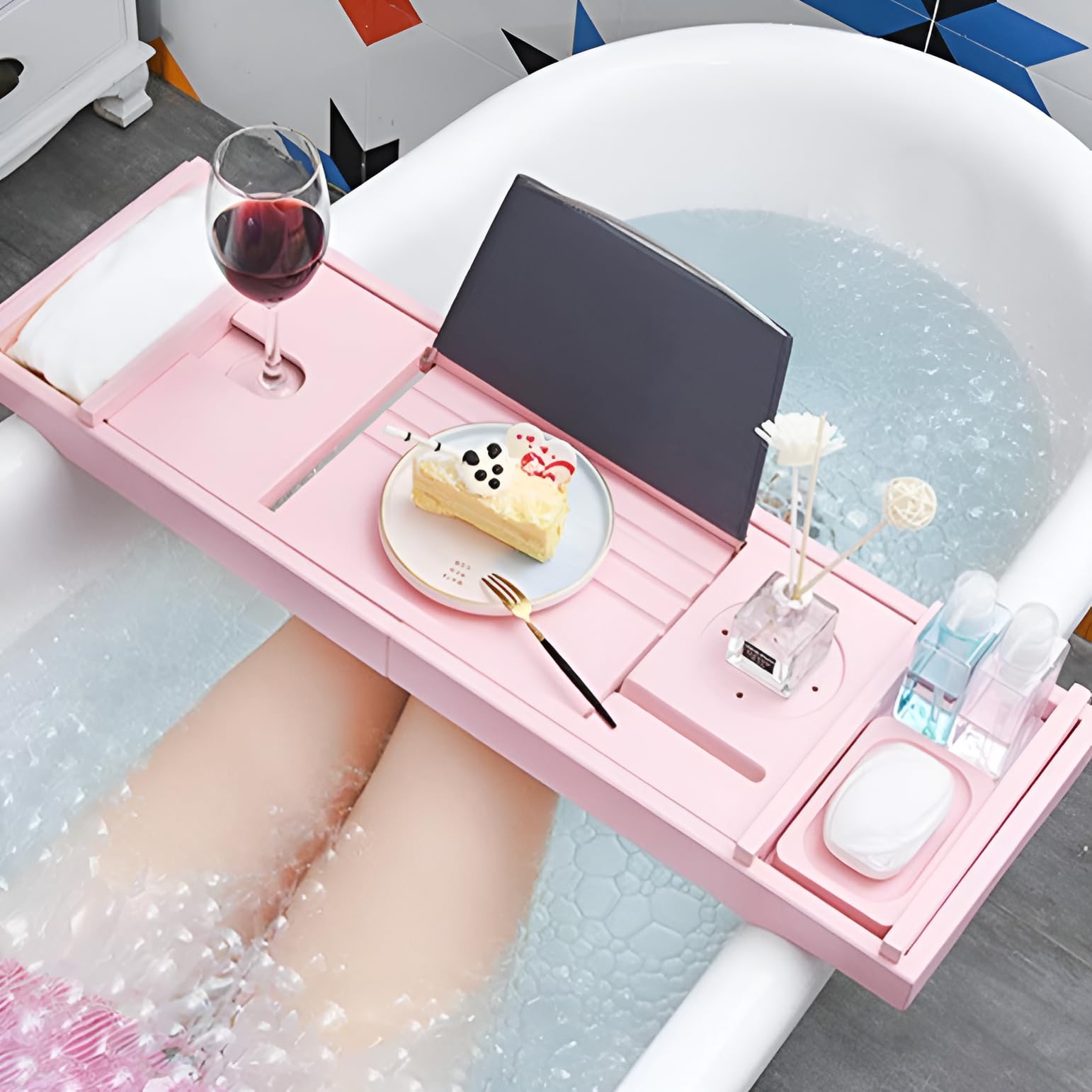 バスタブトレイ バスラック 多機能 伸縮式 滑り止め付き ワイングラスホルダー ブックスタンド 浴室収納 竹製 取り外し可能 キャンドル置き お風呂テーブル コンパクト 大容量