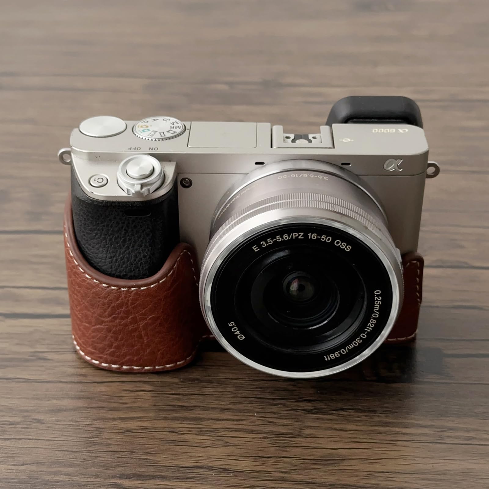 A6400 カメラバッグ、ポータブルカメラ保護ケース レトロスタイルカメラケース キャリーバッグ 底部開..