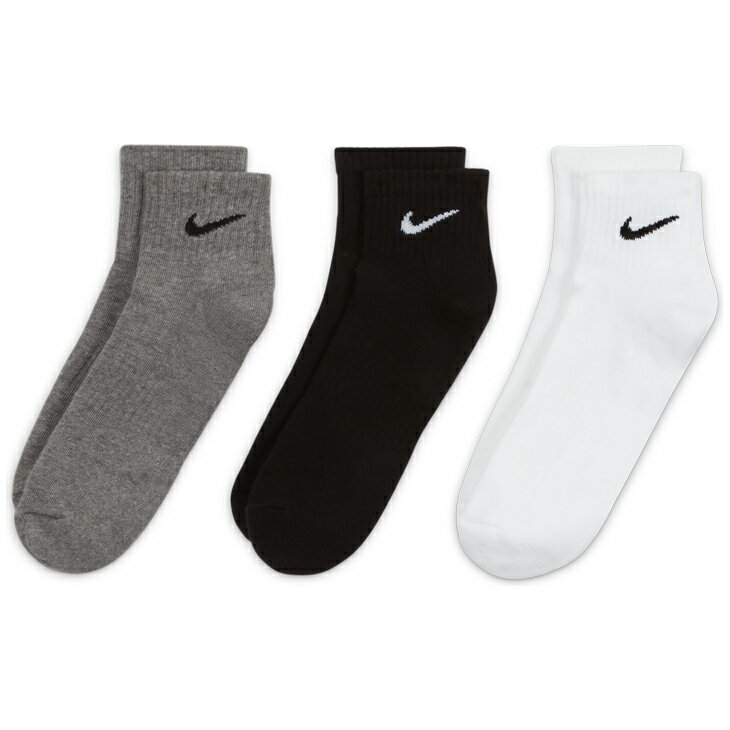 　 ◆ 商品詳細情報 ◆ ブランド ナイキ ジャパン【NIKE Japan】 商品番号 SX7667-964 カラー （964）ホワイト（ブラック）/カーボンヘザー（ブラック）/ブラック（ホワイト） サイズ 21〜23cm/23〜25cm/25〜27cm/27〜29cm 素材 綿71％，ポリエステル26％，ポリウレタン2％，ナイロン1％ ◆ 画像のカラーについて◆ 商品画像のカラーにつきましては、PC、モバイルなど閲覧環境等により実物のカラーと多少異なることもございます。 予めご理解のうえご注文を賜りますようお願いいたします。 ギフト対応 ※メーカー希望小売価格はメーカーサイトに基づいて掲載しています (記載価格が税抜き価格になっている場合もございます)【ナイキ　NIKE　3足組 靴下 ソックス】 ◆　商　品　説　明 ◆ □□□当店で販売しております商品はすべて【正規取扱品】です□□□ ナイキ(NIKE)から、3足組ソックス「エブリデイ クッション アンクルソックス」です。 トレーニングソックスワークアウトを乗り切ろう。 厚手のテリー素材を使ったソールがフットドリル時やリフティング時の快適性を高め、 インソールの耐摩擦糸がスリップを軽減します。 ◇速乾性に優れた素材が、さらりと快適な着心地をキープ。 ◇厚手のテリー素材を使ったソールが快適にフィットして衝撃を吸収。 ◇インソールの耐摩擦糸がスリップを軽減。 ◇足首をカバーする1/4レングスのシルエット。