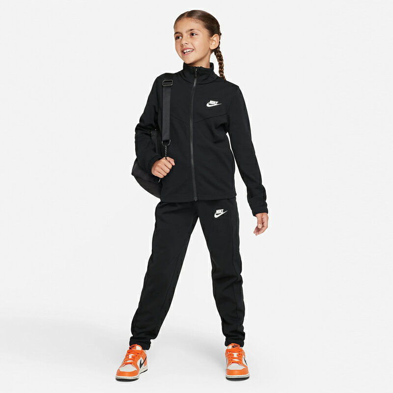 送料無料 ナイキ キッズ ジャージ 上下 NIKE ジュニア トラックスーツ 子供服 130-160cm 子ども ジャケット パンツ セットアップ 黒 ブラック 上下組 トレーニング スポーツウェア/FD3067-010