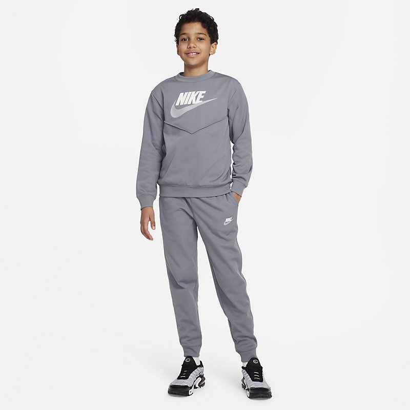 送料無料 ナイキ キッズ トレーニングウェア 上下 NIKE 子供服 130-160cm 子ども 裏起毛 スウェット トレーナー パンツ セットアップ ジュニア トラックスーツ 上下組 スポーツウェア/FD3090-084のサムネイル