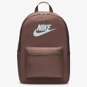 ナイキ リュックサック 25L メンズ レディース バッグ NIKE ヘリテージ バックパック スポーツ カジュアル デイパック 鞄 メンズバッグ レディースバッグ ブランド ブラウン系 茶色 ユニセックス かばん スポーツアパレル/DC4244-291