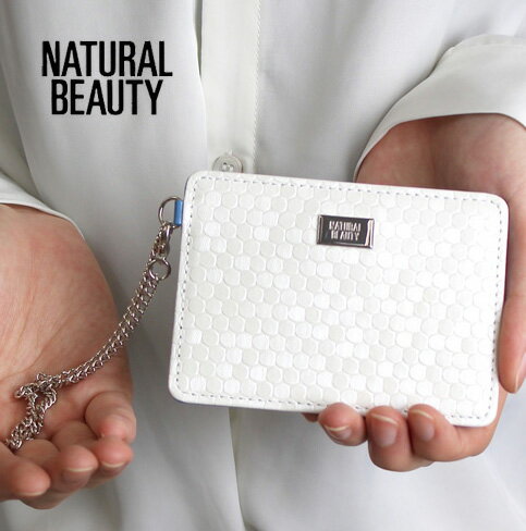 ナチュラルビューティー シャイニードットパスケース 70023【NATURAL BEAUTY】