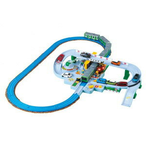 【プラレール】【対象年齢3才以上】【リアルなサウンド70種類以上!】トミカと遊ぼう!くるぞわたるぞ!カンカン踏切セット【タカラトミー】