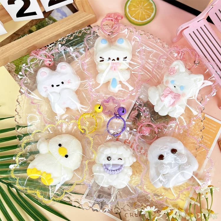 スクイーズ ぷにぷに おもちゃ 低反発 癒しグッズ 動物 フィジェットトイ もちもち 柔らかい 子供 大人 キーホルダー プレゼント ギフト かわいい雑貨 スクイーズ玩具 デスク用 癒し ふわふわ クリーム粘土 食品グレードのシリコン 送料無料 applecollection-10059138 あっぷるコレクション楽天市場店 サンプル画像2