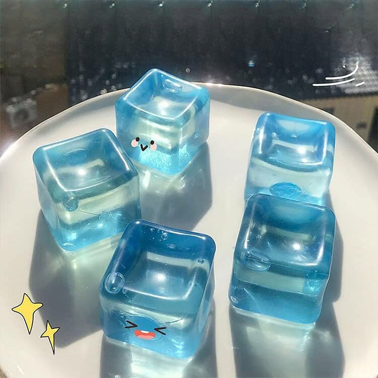 氷 スクイーズ 握るおもちゃ オシャレ 透明 低反発 ぷにぷに 握る玩具 ストレス解消 クリア 3個セット かわいい アイス 癒しグッズ 解圧玩具 もちもち おもちゃ おしゃれ 3個セット Y2K 握って遊ぶ そっくり applecollection-10059728 あっぷるコレクション楽天市場店 サンプル画像2
