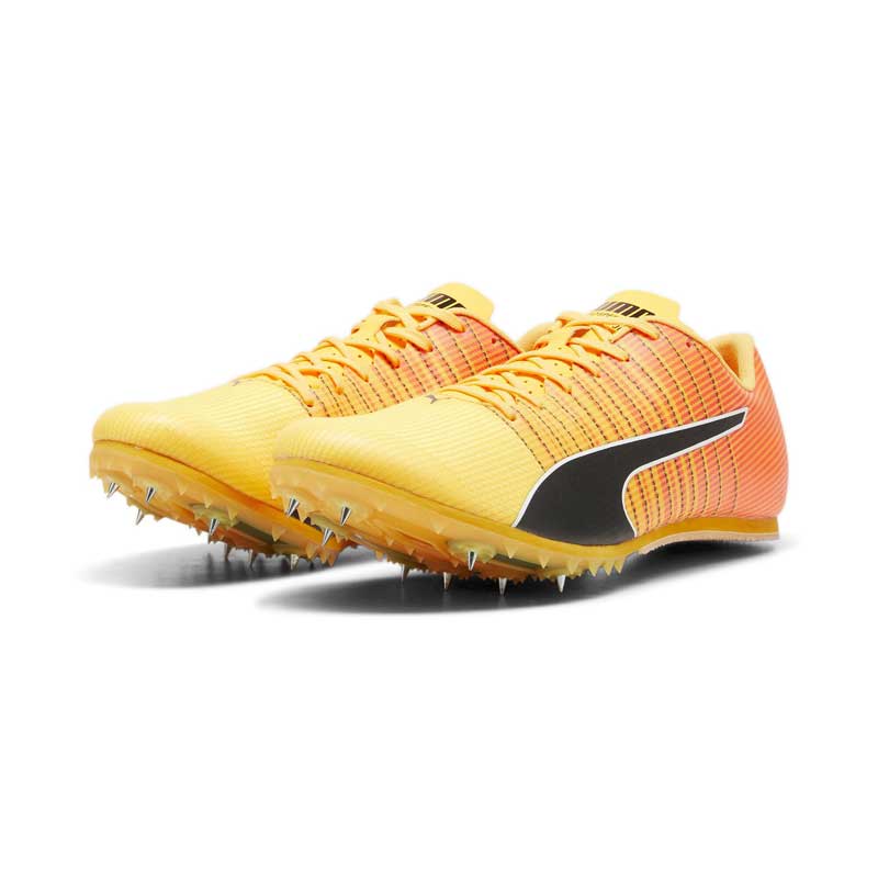 プーマ エヴォスピード フューチャージャンプ 6 PUMA evoSPEED FUTURE JUMP 6 ユニセックス 棒高跳び・走り幅跳び用 陸上スパイク 2024psp エヴォスピード フューチャージャンプ 6 evoSPEED FUTURE JUMP 6 ユニセックス 棒高跳び・走り幅跳び用 陸上スパイク 【商品情報】 棒高跳び ・走り幅跳び用 さらなる推進力を求めるアスリートのために。滑走路の最高速度と最強のテイクオフを必要としているアスリートのためのスパイク。棒高跳びや走り幅跳びに適しています。ワールドアスレティックスによる承認を得ています。軽量で反応性に優れ、スタイリッシュに跳躍をキメたいあなたにぴったりなアイテムです。 【特徴】 【アッパー】 MATRYX MICROテクノロジー：軽量な織りアッパー素材。ターゲットを絞ったサポート、通気性、快適さのためのマルチゾーン素材によるシームレス構造。カーボンファイバーを注入し、足をしっかりと固定します。棒高跳びと走り幅跳びのサポートと安定性を高めるために、接着された内部スウェードで裏打ちされています。 【ミッドソール 】 軽量で通気性のあるソックライナー：Strobelボードにセメントで固定。 【アウトソール】 3/4 レングス Translucent Pebax プレート ：究極のトラクションのための8つの軽量パーマネントスパイクピンを備えたアグレッシブなスプリントプレート カーボンファイバープレート：究極の推進力のための内部カーボンファイバープレート。2本指のデザインで中足から前足に配置しています。外側と内側のPebaxプレートの間に挟まれています。 フルレングス Internal Pebax プレート：足とプレートの間の層を減らして、より良い接地感を可能にする革新的な構造。これにより、接地時間が改善され、反応時間が短縮されます。 EVAミッドソール：テイクオフ段階でクッション性とサポートを提供。 Permanent Omni-Lyte スパイクピン：軽量。2×8=7mm//1/4インチの長さの16個のピラミッドスパイクピン。これは屋内及び屋外のトラックで国際的に許可されている長さとサイズであり、MONDOタイプのトラック表面に推奨されます ヒールパッド：設計された軽量クラッシュパッド。 【詳細】 重量:約215g(27cm) 足幅:D相当(27cm) 軽さとグリップ力を両立した8本の固定式ピン 世界的な陸上団体が認定 素材：合成樹脂(ポリウレタン)+合成繊維+人工皮革 原産国：ベトナム スタイル: 380029_01 カラー: サンストリーム-サンセットグロー-プーマブラック