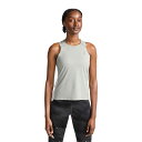 【長距離ラン 短距離ラン 暖かい時】 パフォーマンスタンク Womens Performance Tank 1we10301911 シームレスな軽量ランニングトップス Performance Tankは、スピードと快適さを両立した軽量ランニングタンクトップ。 肌から汗をすばやく逃がすOn DryTecテクノロジーを採用。 暖かい時のワークアウトに最適です。 速乾性と通気性を兼ね備えた超軽量タンクトップ 熱いレースでも、暑い日でも、フレッシュな着心地を届けます 驚くほどの軽量感 速乾性と通気性に優れた高機能素材 輝く反射プリント On DryTecテクノロジー採用でドライな着心地 縁は接着加工でなめらか 背面は接着加工のシームで快適さアップ 気の散る要素も肌ストレスも排除 暖かい時のランニングに最適 テープ接着で無駄のないデザイン こだわりのディテール ランニングウェアに固いパーツや気の散る要素はいりません。 Performance Tankはテープ接着でシームレス。 肌へのストレスがないから、着ていることを忘れるほど快適です。 洗練されたデザインで、本気の走りをサポートします。 On DryTecテクノロジー ドライで爽やか スピーディーな走りにふさわしく、スピーディーな速乾性を携えているのがこのトップス。 吸湿発散テクノロジーOn DryTecが汗をすばやく発散し、高通気性のメッシュが空気の流れを最大限に促進。 だから全力で走っても、着心地はずっとドライなまま。 動きやすさを追求 無駄のないシルエット シームデザインに工夫を凝らしてウェア全体のフィット感をアップ。 生地が体の動きに追従し、どんな動きでも突っ張ることがありません。 肌ずれの心配もないので走ることだけに集中できます。 無駄を省いたデザインに込められたスピード感と快適さ。あなたもぜひ体感してください。 重量：ウィメンズ79 g パフォーマンス スピード走、ロードレース、短距離ラン、長距離ラン、リカバリーラン、ウルトラマラソン、暖かい時 タイトフィット。表記通りのサイズ 【前身頃】再生ポリエステル90％、ポリウレタン10％ 【後身頃】再生ポリエステル80％、ポリウレタン20％ ランニング ランニングウェア オンランニング シングレット タンク タンクトップ プラクティスシャツ マラソン レディス ウィメンズ レディース