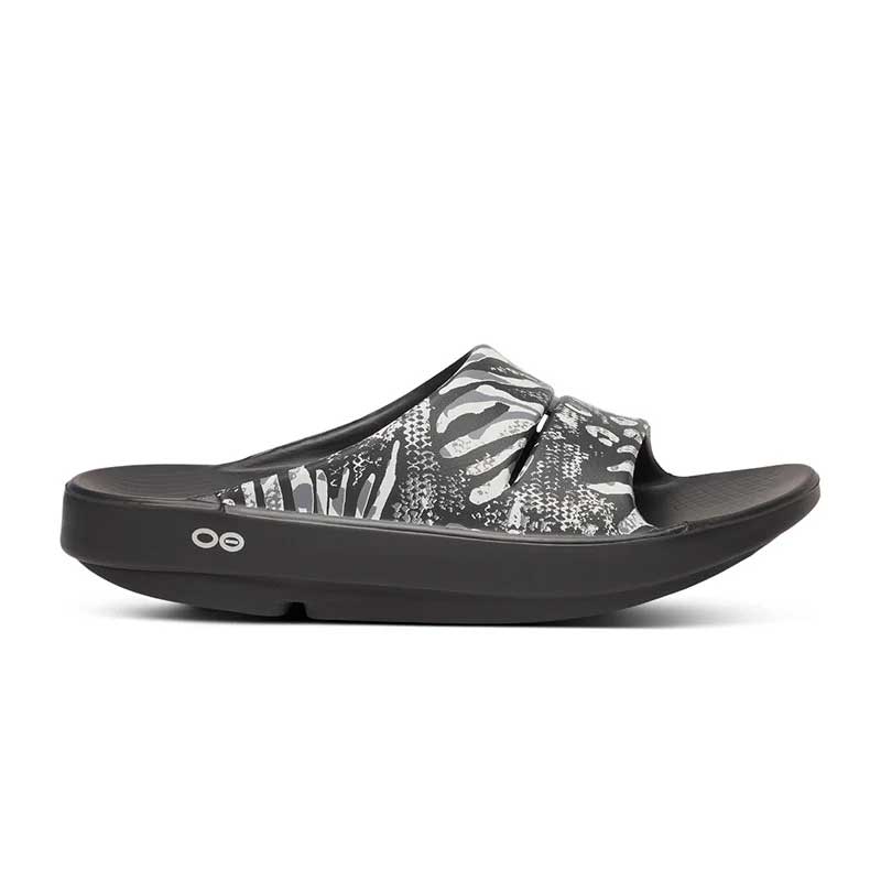 【最短即日発送】ウーフォス OOFOS OOahh Limited-blackcombocamo リカバリーサン...