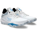 アシックス ノヴァサージ ロー asics NOVASURGE LOW 1061A043-102 メンズ バスケットボールシューズ ローカット バッシュ 24sptbf ノヴァサージ新色 ノヴァ サージ ロー/NOVA SURGE LOW バスケットボールシューズ 空中戦を制するために,プレーヤーのジャンプをアシストするために進化をとげたクッション・バ ウンスモデルのローカットタイプ ミッドソールは前作よりも厚みを増すと同時に、素材を全面FLYTEFOAM Propelへと変更.より高く跳ぶためのサポートと,フィジカルプレーヤーが求める衝撃緩衝性を追求.踏みつけ部外側に樹脂製のサポートパーツを配置することでフィジカルにすぐれたプレーヤーの激しいプレーをサポート 商品詳細 品名：NOVA SURGE LOW 品番：1061A043 色番：102：WHITE/WATERSCAPE サイズ：24.0-30.0,31.0,32.0 cm サイズ補足：STANDARD 素材名： アッパー/人工皮革＋合成樹脂＋合成繊維 アウターソール/ゴム底 インナーソール/合成樹脂/取り替え式 生産地：ベトナム 適合する別売中敷：1173A029 備考：NON MARKING RUBBER対応