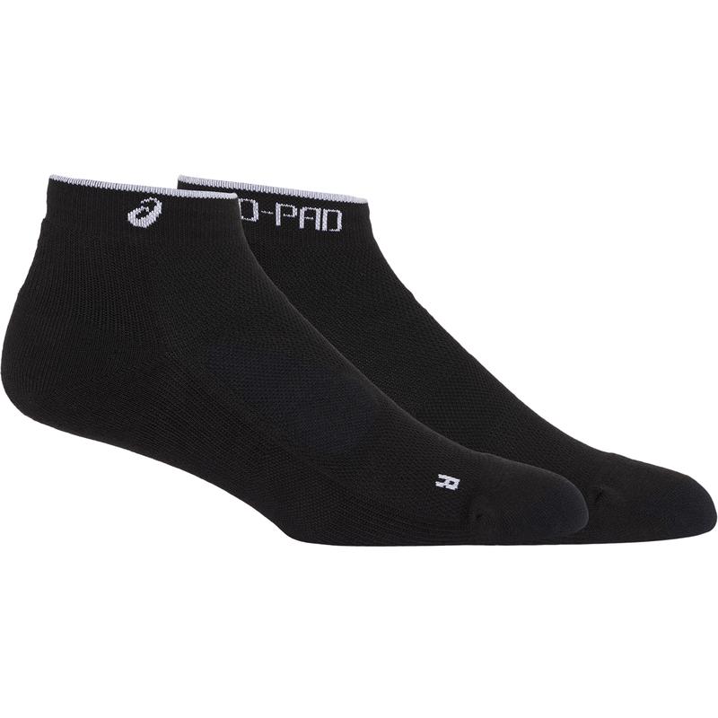 Unisex PRO PAD RUNNING SOCKS プロパッドランニングソックス 商品番号：3013B492-001 シューズ内の足ズレを抑制する「パッド機能」のプロパッド。 ・シューズ内の足ズレを抑制するパッドを搭載し、シューズとの一体感をサポート ・シリコーングリップは搭載せず、負担の少ない走り心地 素材：ポリエステル94% ポリウレタン6% 生産国：中国 アシックス　ランニングソックス ランニングアクセサリー ソックス 靴下 アシックスソックス ユニセックス プロパッド PROPAD