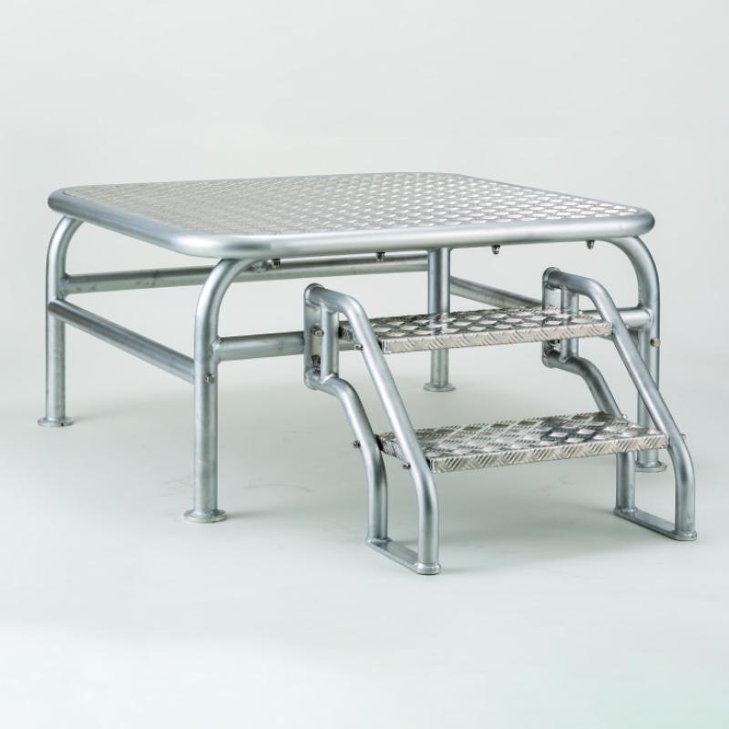 エバニュー(EVERNEW) 朝礼台オールアルミ120EV低床 EKA633【代引・日時指定・北海道沖縄離島配送不可】【企業・学校・施設等の配送のみ対応】【個人宅配送不可】-お取り寄せ品-