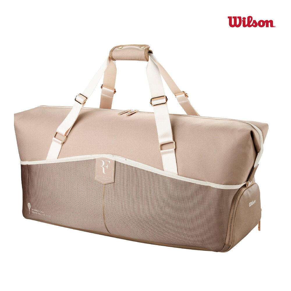 【商品名】 RF 01 Hall Of Fame Practice Tennis Duffel（RF01 ホールオブフェイム プラクティス テニス ダッフル） 【品番】WRB0000701NS 【素材】ナイロン/ポリエステル/ポリウレタン 【カラー】ゴールドベージュ 【サイズ】70 x 32 x 34 cm 【ラケット収納本数】6本（中厚を基準） 【備考】こちらの商品は他の通販サイトと在庫共有しているため、ごくまれにご注文後でも在庫切れの場合がございます。 その際は連絡させて頂きますので、予めご了承ください。 ・メーカー希望小売価格はメーカーカタログに基づいて掲載していますRF HALL OF FAME テニスラケットを6本収納可能(中厚を基準)　 RF 01 Hall of Fame Editionは、Roger FedererとWilsonが紡いできた伝説的軌跡を体現するシリーズです。テニス史に燦然と刻まれるこのパートナーシップに、深い敬意をささげています。 【Technology】 ◆THERMOGUARD&reg; サーモガードテクノロジーが高温多湿な環境下でギアを保護します ◆SMALL ACCESSORY POCKET 小物類の収納ポケット ◆FULL RACKET COMPARTMENT テニスラケットが完全に収納できるポケット ◆DUAL CARRYING SYSTEM バックパック仕様、肩掛け仕様も可能なディテールを搭載 ◆LARGE ACCESSORY POCKETS ギアとアパレル等を収納できるポケット ◆SHOE COMPARTMENT / BAG シューズを収納できるスペース