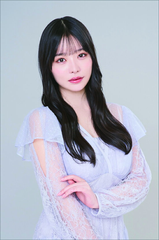 【送料込み】【取寄商品】 2026年カレンダー高鶴桃羽26CL-0257[11/22発売]