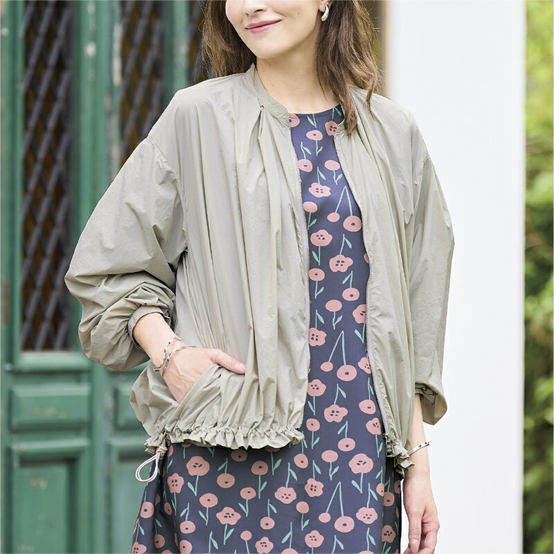 はっ水ナイロンギャザーブルゾン