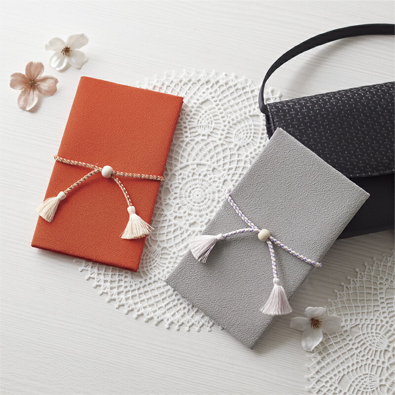 京都の組みひもメーカーが作ったふくさ。 使った後は半分に折りたため コンパクトになるので荷物もすっきり。 錫色は慶弔両用、朱色は慶事用に 組みひもがアクセントのふくさです。 ◆素材 ふくさ：ポリエステル100％（能登ニ越ちりめん） くみひも...