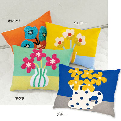 もこもこお花のさがら刺しゅうソファやベッドに置いておくだけで花を飾っているように華やかに！ポップアートのようなカラーはお部屋を明るく元気な雰囲気にしてくれます横長のクッションは複数置いてもにぎやかで楽しいですよ♪◆素材本体：綿100％中わた：ポリエステル100％◆サイズ（約：単位cm）40×30◆洗濯洗濯不可◆その他裏面は白無地463380/463381/463382/463383