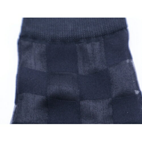 【送料無料】 グレー、ベージュ、ラベンダー(22-24cm)(いちご刺繍)(3足セット)みっとめるへん社