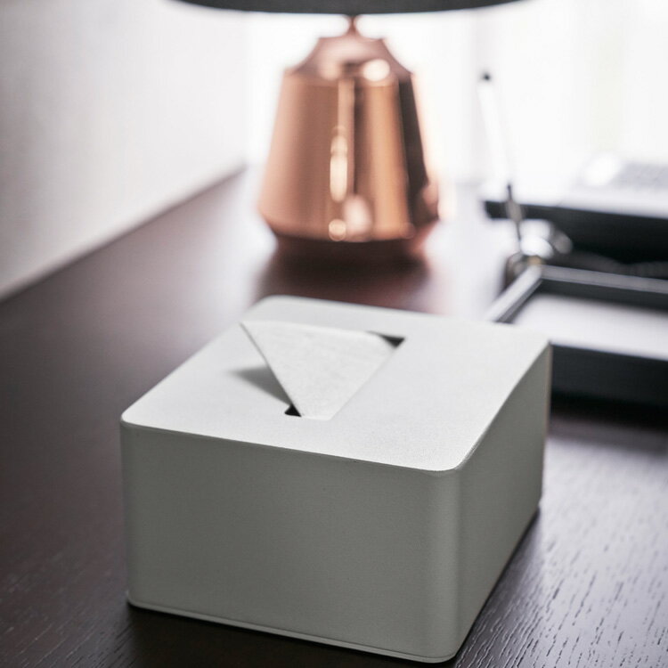 山崎実業 タワーシリーズ 【 tower ハーフティッシュボックス タワー 】 ティッシュBOX 詰め替え ティッシュペーパー ボックスティッシュ アメニティ モノトーンホワイト ブラック モノトーン [3]