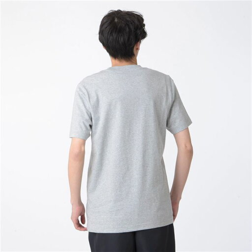 ニューバランス Tシャツ 半袖 メンズ NewBalance スタックドロゴ プリントT クルーネック スポーツウェア コットンTシャツ 綿 スポーティ カジュアル メンズウエア トップス 半袖シャツ 男性 ブランド 服 グレー 灰色 アパレル/MT41502-AG