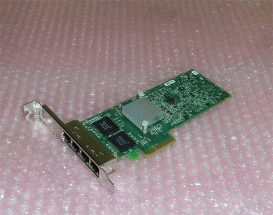 商品名 HITACHI CN7741 4Port Gigabit LANボード 状態 中古品。動作確認済みです。 付属品 本体のみ※ケーブルの付属はありません 送料区分 ヤマト運輸　60サイズ　 納期について 通常ご注文頂いてから、3営業日以内の発送となります。※即日発送が可能な場合もありますので、お急ぎの場合は、別途ご相談下さい。 保証期間 商品到着日から3ヶ月間となります中古サーバー専門店のアクアライトでは、HITACHI CN7741 4Port Gigabit LANボード 他,中古サーバー・保守用パーツを各種販売しております。お探しの仕様・モデル番号などがございましたらお気軽にお問い合わせください。