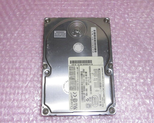 DELL 0240KX (Quantum ATLAS V XC36L461) Ultra160 SCSI 68pin 36GB 3.5インチ 中古ハードディスク DELL 0240KX (Quantum ATLAS V XC36L461) Ultra160 SCSI 68pin 36GB 3.5インチ 中古ハードディスク