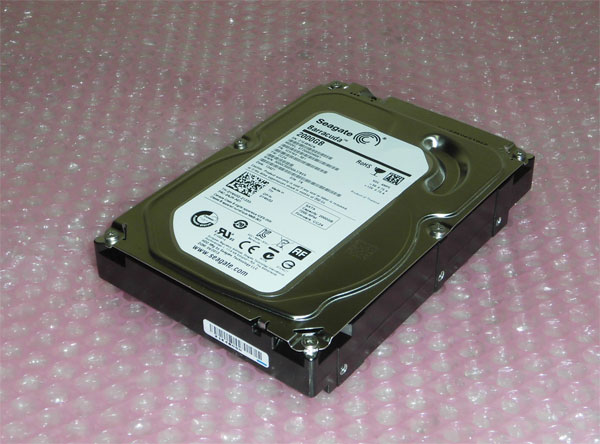 商品名 DELL 0Y4N52 SATA 2TB 3.5インチ 状態 中古品。消去、初期化済みです。 納期について 通常ご注文頂いてから、3営業日以内の発送となります。※即日発送が可能な場合もありますので、お急ぎの場合は、別途ご相談下さい。 送料区分 ヤマト運輸　60サイズ　 保証期間 商品到着日から3ヶ月間となりますDELL 0Y4N52 SATA 2TB 3.5インチ 他、中古サーバー・保守用パーツを各種販売しております。お探しの仕様・モデル番号などがございましたらお気軽にお問い合わせください。