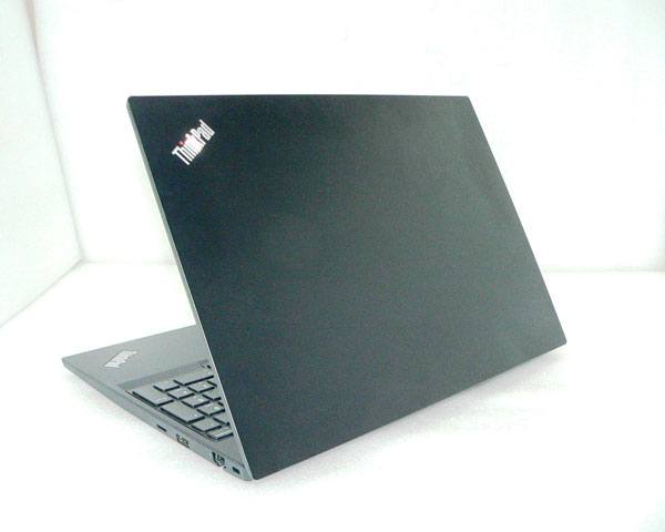 Windows10 Pro 64bit Lenovo ThinkPad E580 (20KT-S06T00) Core i3-7020U 2.3GHz メモリ 8GB SSD 256GB 光学ドライブなし 15.6インチ(1366x768) Webカメラ不良