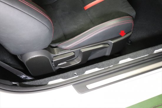 Rakuten - GR86 ZN8　シートレールパネルシート　運転席側
