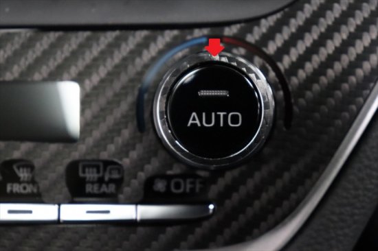 カローラセダン　エアコンボタンベゼルシート