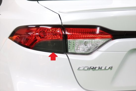 カローラセダン　テールウインカーフィルム