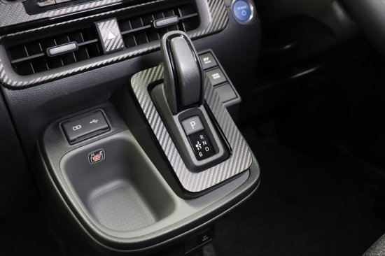 シエンタ10系　シフトパネルシート