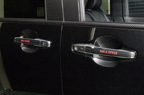 タントカスタムLA650S　ドアハンドルカーボンシート　ロゴ入り