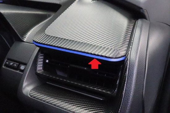 プリウス61PHEV　ダッシュガーニッシュカーボンシート　ライン入り