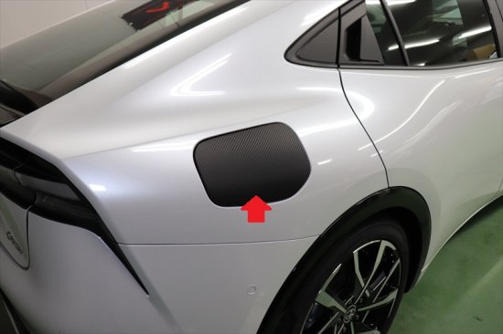 プリウス61PHEV　給電口シート