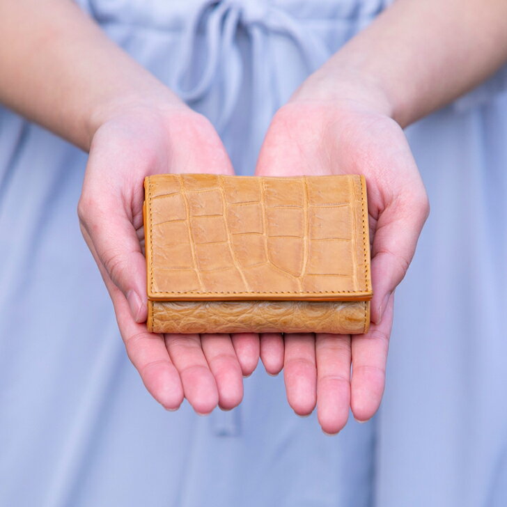 クロコダイル三つ折り財布 ベージュ