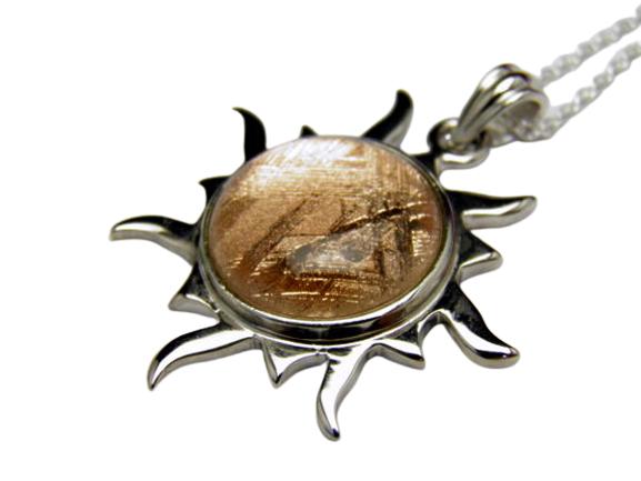 高級1点物 【ペンダントトップ】ギベオン(ピンクゴールド) 太陽型 現品 ネックレスチェーン・ケース付き 送料無料 ナミビア産 天然石 パワーストーン プチギフ...