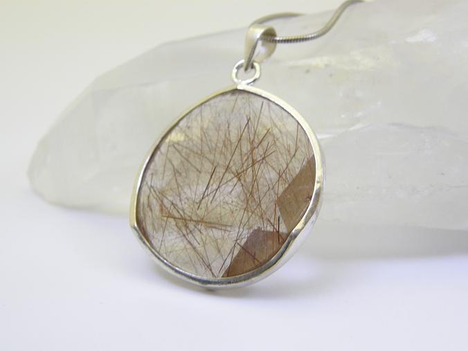 高級1点物 レッドルチルクォーツ 六芒星(ヘキサゴン) ペンダントトップNO.1 送料無料 天然石 パワーストーン プチギフト 転勤 退職 お礼 母の日 敬老の...