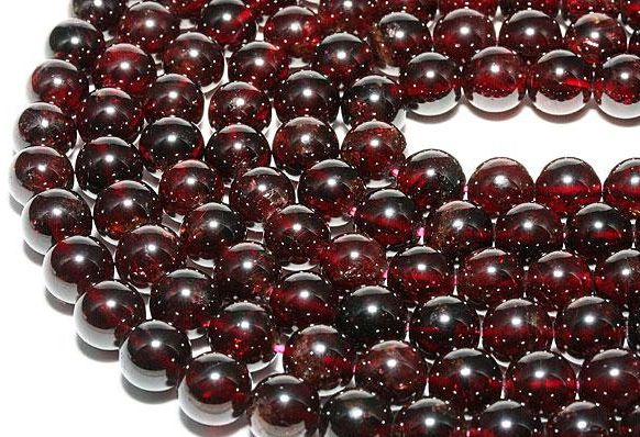 ガーネット (柘榴石) 8mm玉 ビーズ 一連 天然石 パワーストーン / インペリアルオーラ おしゃれ かわいい オシャレ 可愛い プレゼント ギフト 贈り物