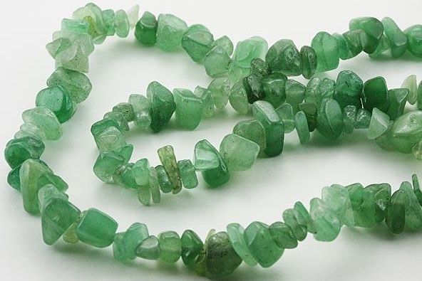 アベンチュリン/インド翡翠（Aventurine）/沈着/勇敢/聡明/お守り さざれパーツ(大粒) 80-90cm 一連 天然石 パワーストーン / インペリアルオーラ おしゃれ かわいい オシャレ 可愛い プレゼント ギフト 贈り物