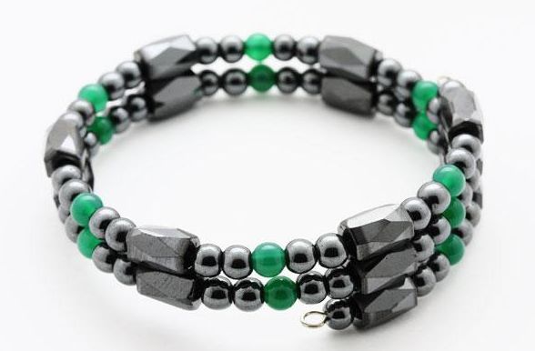 磁気ヘマタイトぐるぐるブレス グリーンメノウ 天然石 パワーストーン プチギフト 転勤 退職 お礼 母の日 敬老の日 ギフト / インペリアルオーラ おしゃれ ...