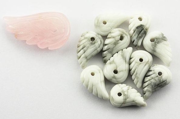 天使の羽ビーズ(SS) ホワイトハウライト 1個売り バラ売り 手作りにオススメ! 天然石 パワーストーン / インペリアルオーラ おしゃれ かわいい オシャレ...