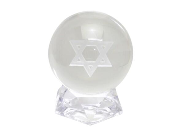 【彫刻置物】丸玉 人工水晶 六芒星 (レーザー彫刻) 約80mm 送料無料 風水 パワーストーン プチギフト 転勤 退職 お礼 母の日 敬老の日 ギフト / イ...