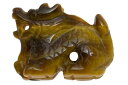 【彫刻置物】龍 タイガーアイ 約30x23mm (専用ポーチ付き) 天然石 パワーストーン プチギフト 転勤 退職 お礼 母の日 敬老の日 ギフト / インペリ...
