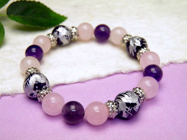 アメジスト銀龍彫りとローズクォーツのブレスレット パワーストーン・天然石のブレスレット プチギフト 転勤 退職 お礼 母の日 敬老の日 クリスマス ギフト / インペリアルオーラ おしゃれ かわいい オシャレ 可愛い プレゼント ギフト 贈り物